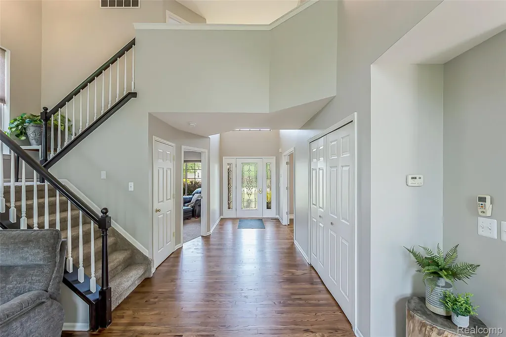 58721 Carriage Lane Lyon Charter Township MI 48178