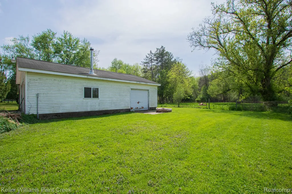 2165 Michigan Road Port Huron City MI 48060
