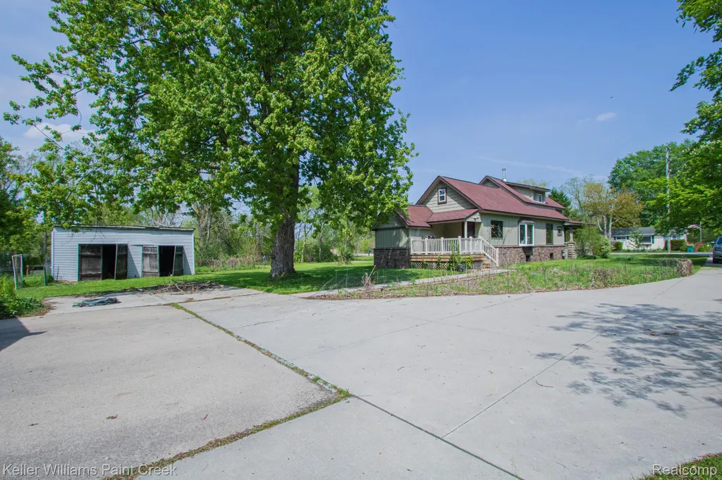 2165 Michigan Road Port Huron City MI 48060