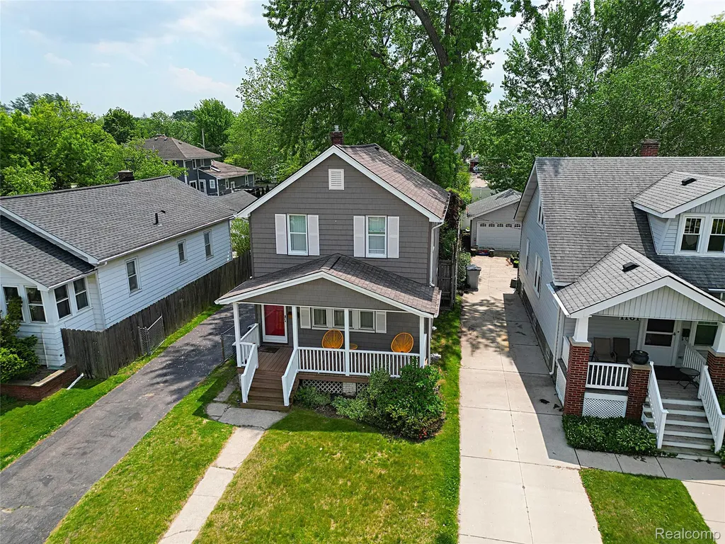 1149 Cambridge Road Berkley City MI 48072