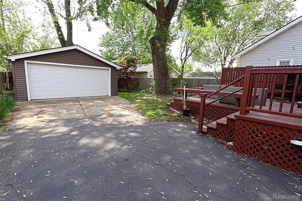 1149 Cambridge Road Berkley City MI 48072