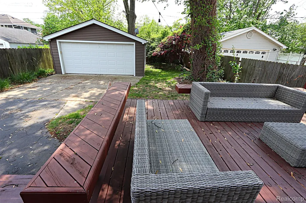 1149 Cambridge Road Berkley City MI 48072
