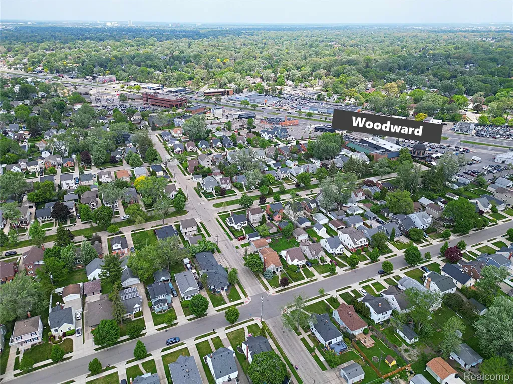 1149 Cambridge Road Berkley City MI 48072