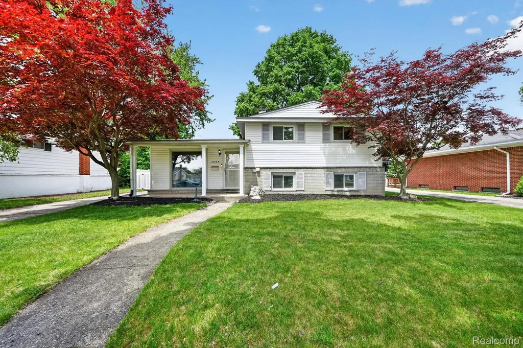 37168 Vincent Street Westland City MI 48186