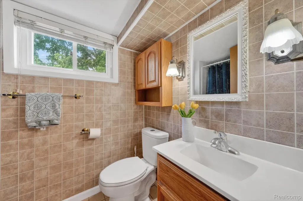 37168 Vincent Street Westland City MI 48186