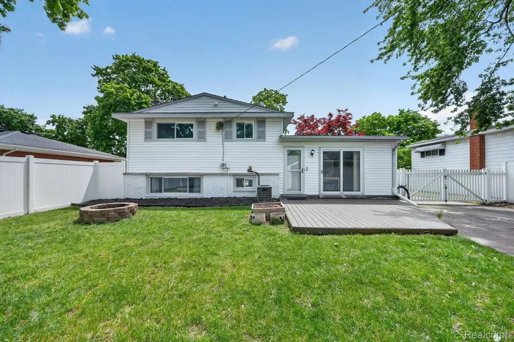 37168 Vincent Street Westland City MI 48186