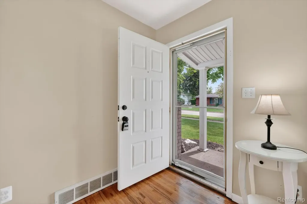 37168 Vincent Street Westland City MI 48186