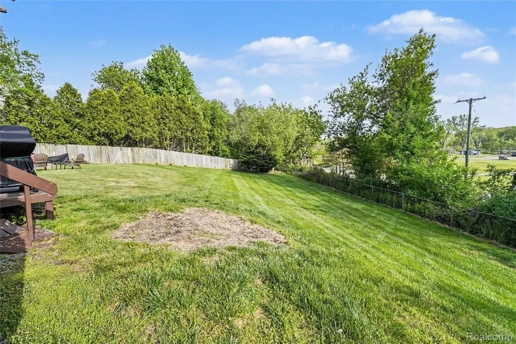 11995 Davisburg Road Springfield Charter Township MI 48350