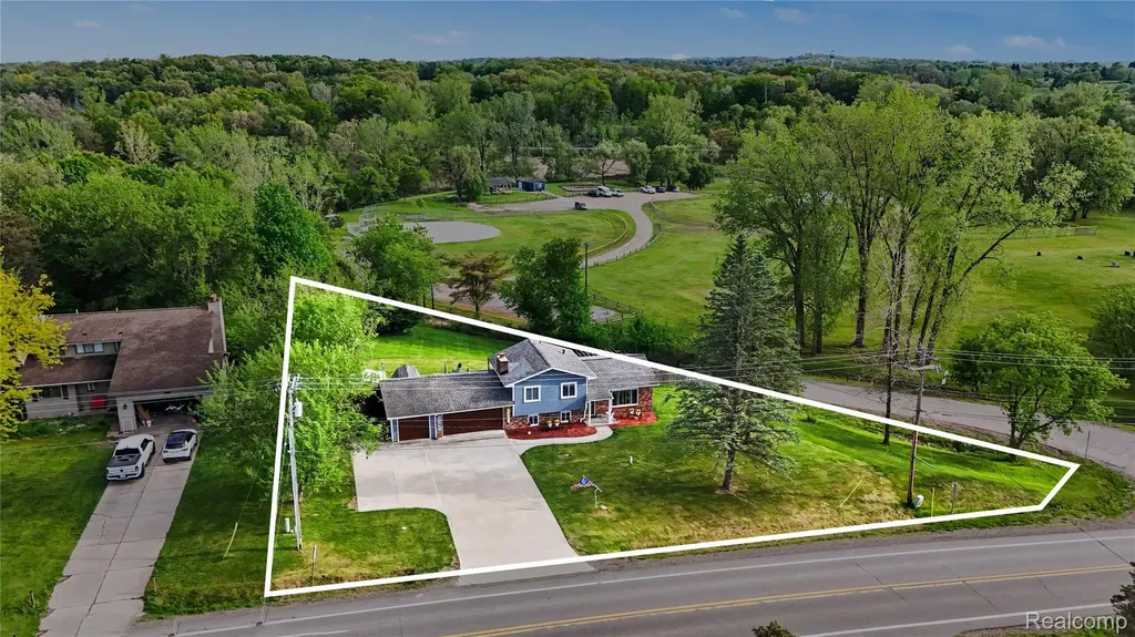 11995 Davisburg Road Springfield Charter Township MI 48350