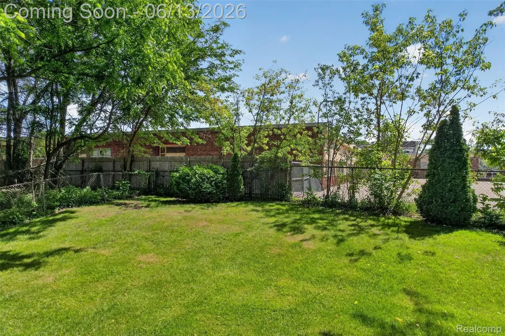 4141 Bristolwood Drive Flint Charter Township MI 48507