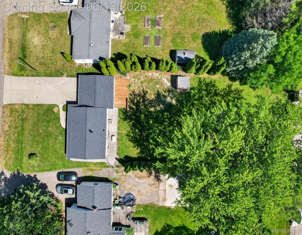 4141 Bristolwood Drive Flint Charter Township MI 48507