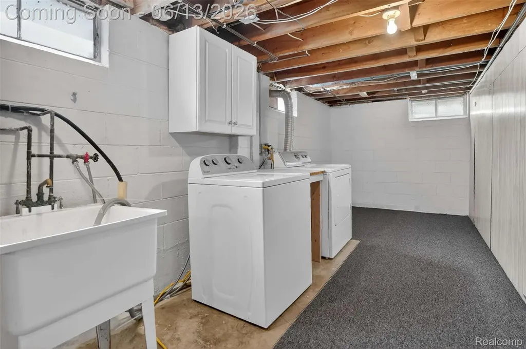 4141 Bristolwood Drive Flint Charter Township MI 48507