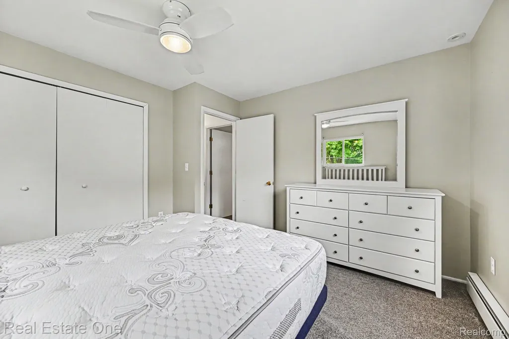 8780 Big Lake Road Springfield Charter Township MI 48346