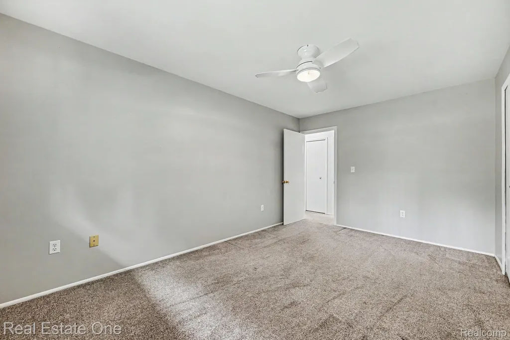 8780 Big Lake Road Springfield Charter Township MI 48346