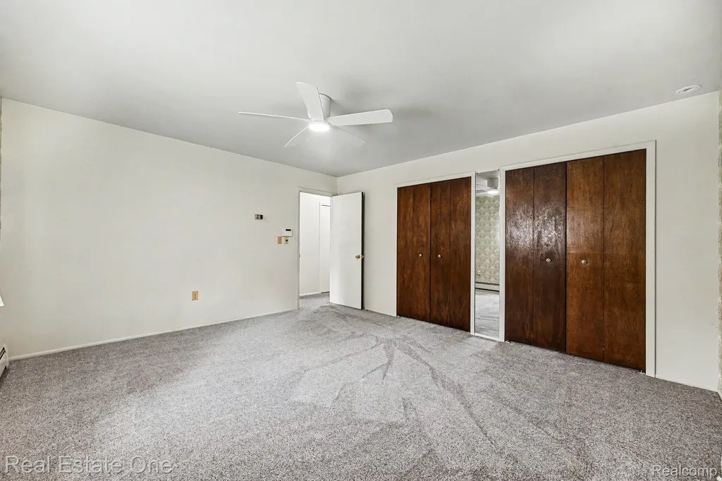 8780 Big Lake Road Springfield Charter Township MI 48346