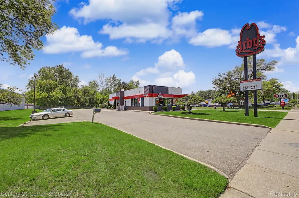 27277 Eureka Road Taylor City MI 48180