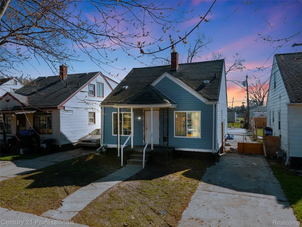8040 Plainview Avenue Detroit City MI 48228