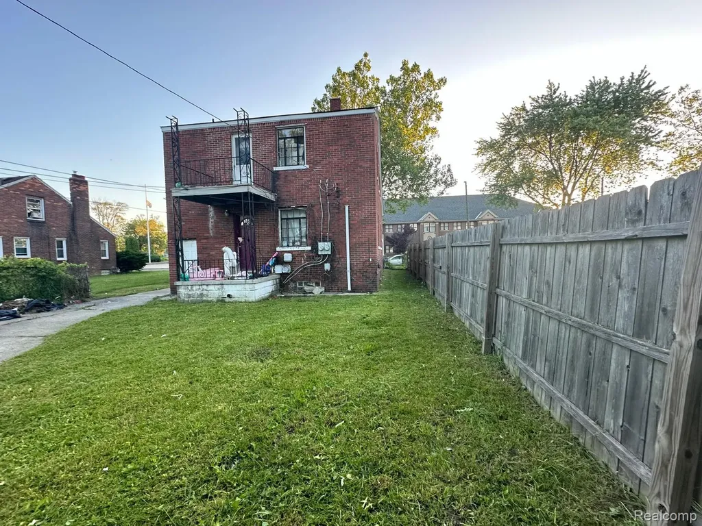 19440 Cliff Street Detroit City MI 48234