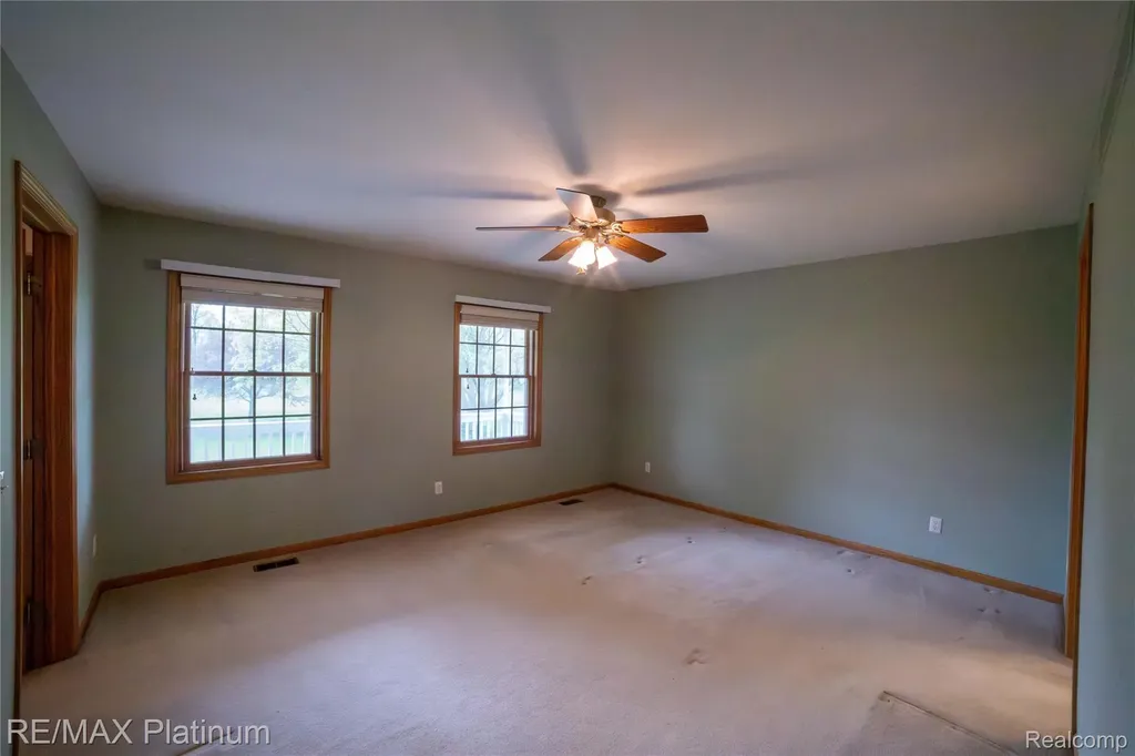 12987 Holtforth Road Tyrone Township MI 48430