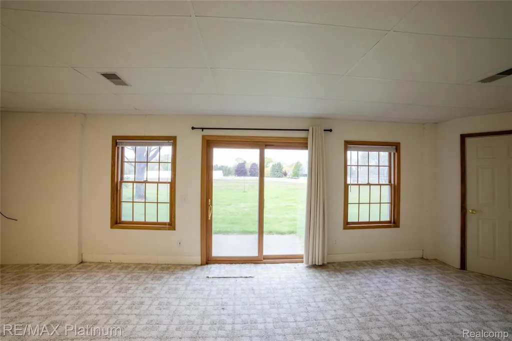 12987 Holtforth Road Tyrone Township MI 48430