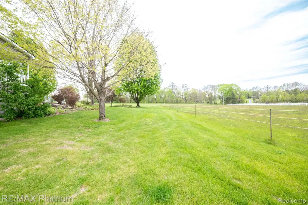 12987 Holtforth Road Tyrone Township MI 48430