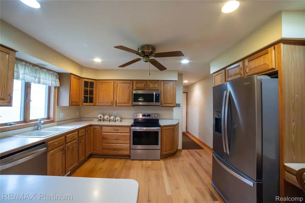 12987 Holtforth Road Tyrone Township MI 48430