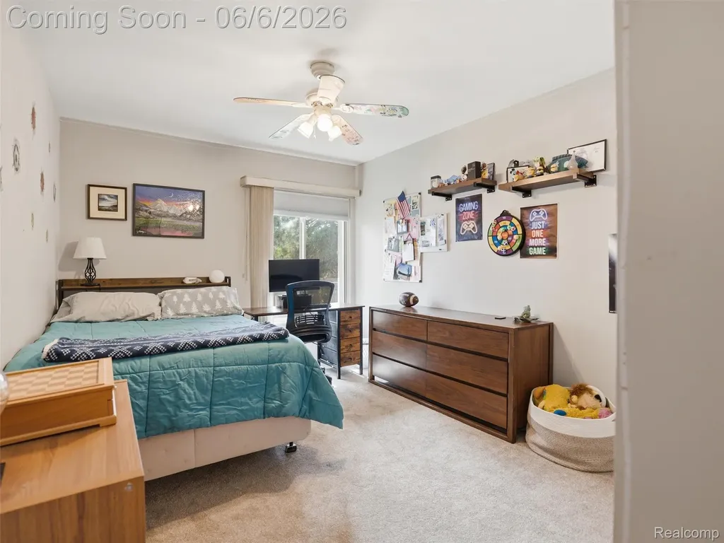 1975 Klingensmith Road Bloomfield Hills City MI 48302