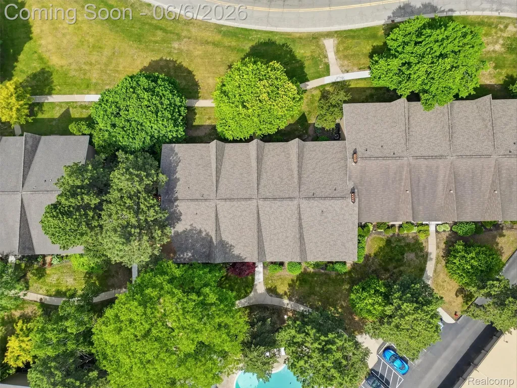 1975 Klingensmith Road Bloomfield Hills City MI 48302