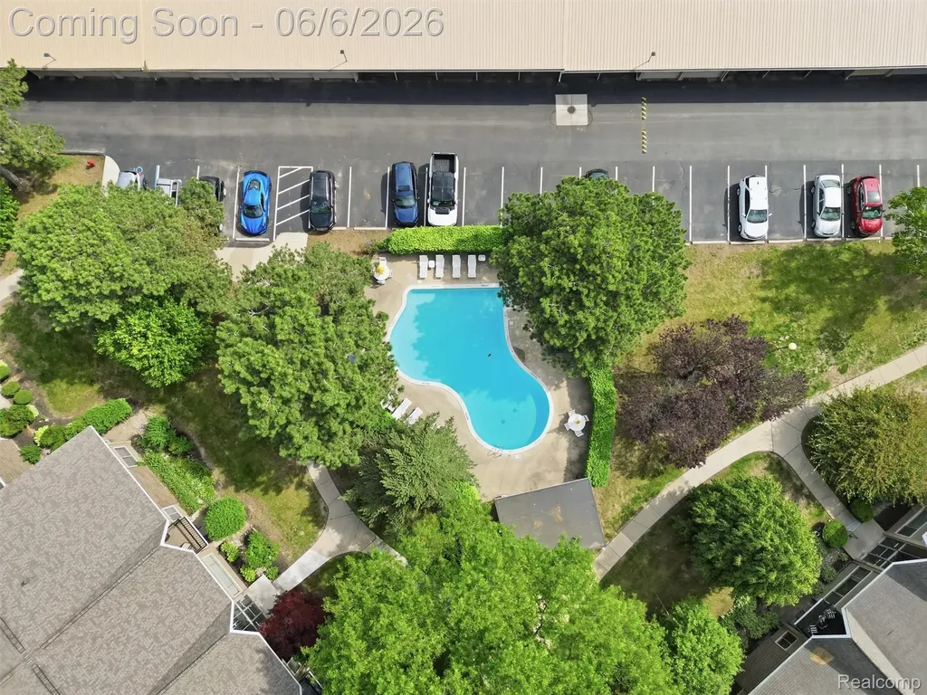 1975 Klingensmith Road Bloomfield Hills City MI 48302