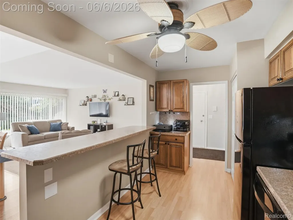 1975 Klingensmith Road Bloomfield Hills City MI 48302
