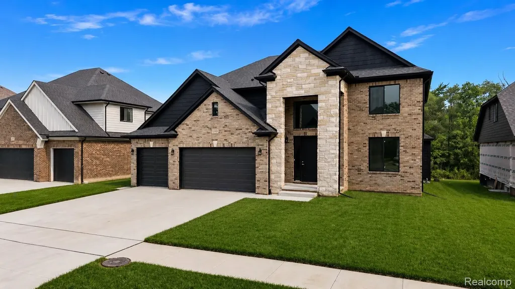 18901 Via Firenze Drive Macomb Township MI 48044