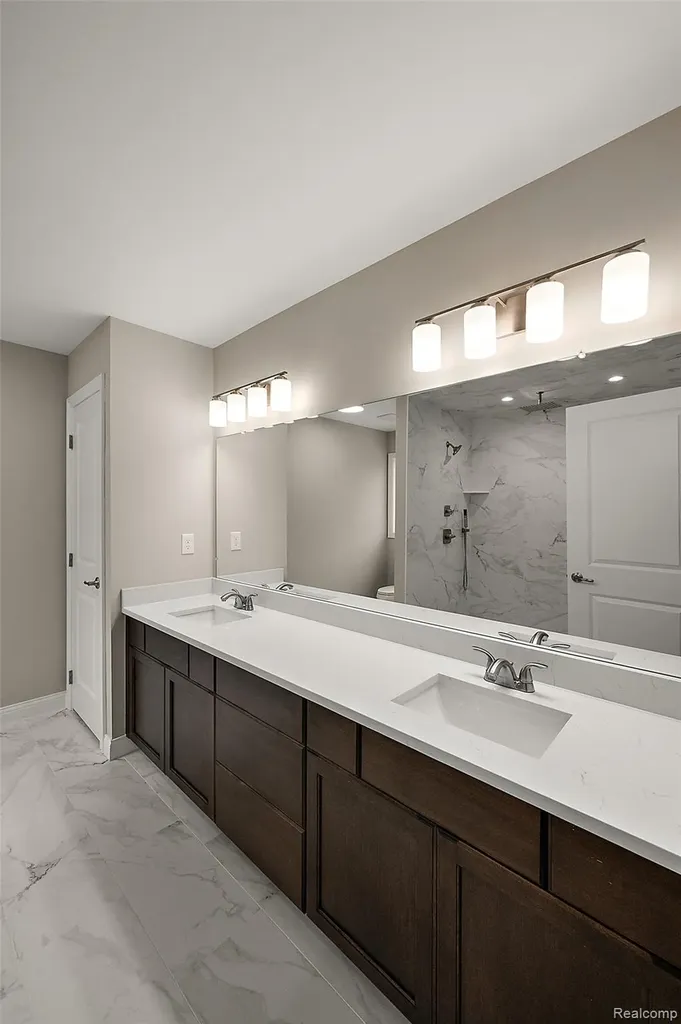 18901 Via Firenze Drive Macomb Township MI 48044