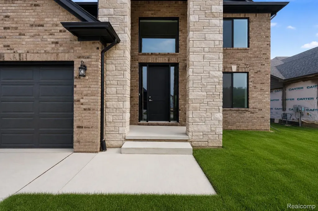 18901 Via Firenze Drive Macomb Township MI 48044