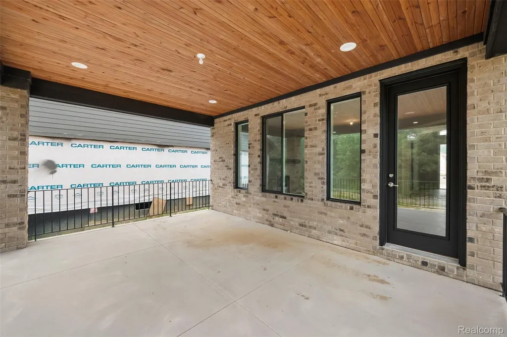18901 Via Firenze Drive Macomb Township MI 48044