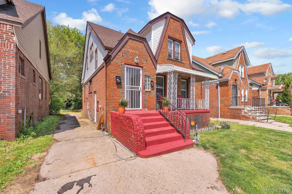16147 Snowden Street Detroit City MI 48235