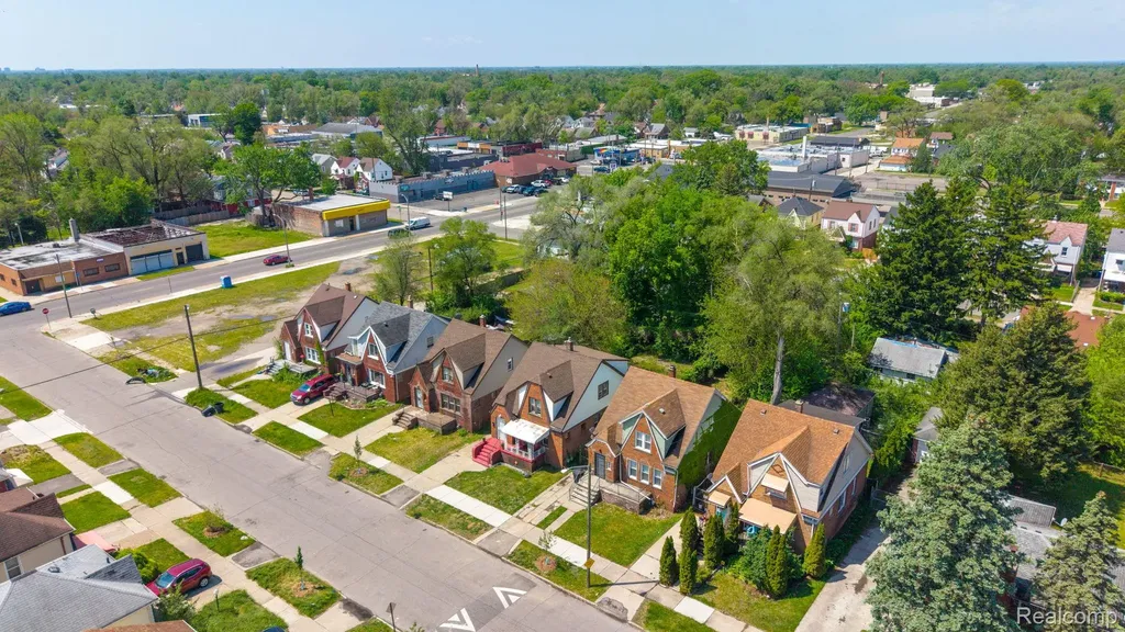 16147 Snowden Street Detroit City MI 48235
