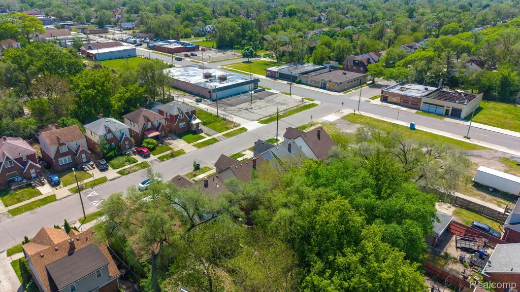 16147 Snowden Street Detroit City MI 48235