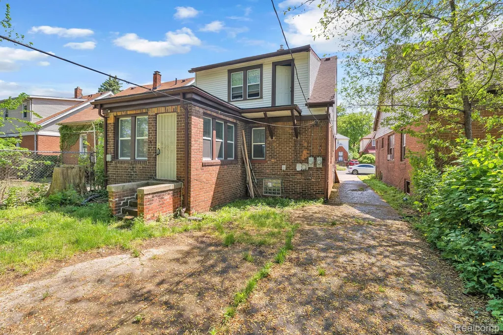 16147 Snowden Street Detroit City MI 48235