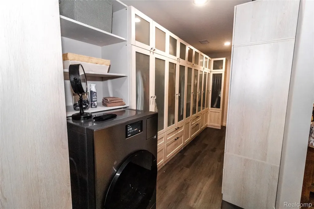 4520 Water Street Columbiaville Village MI 48421