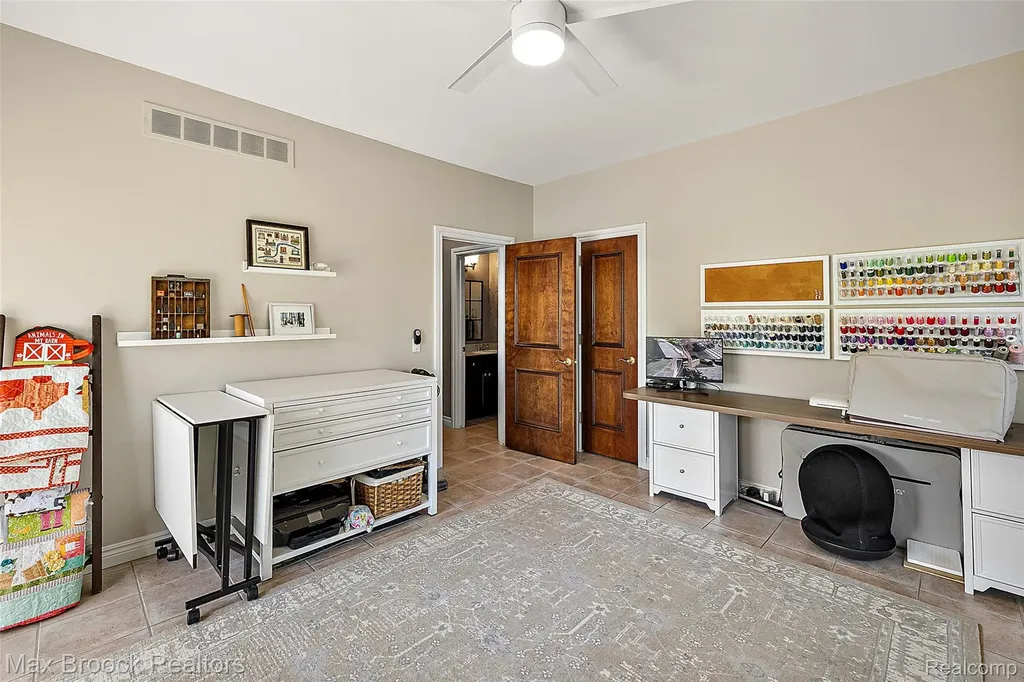 4975 Crestone Way Oakland Charter Township MI 48306