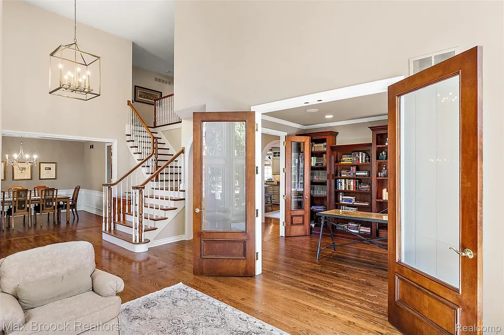 4975 Crestone Way Oakland Charter Township MI 48306