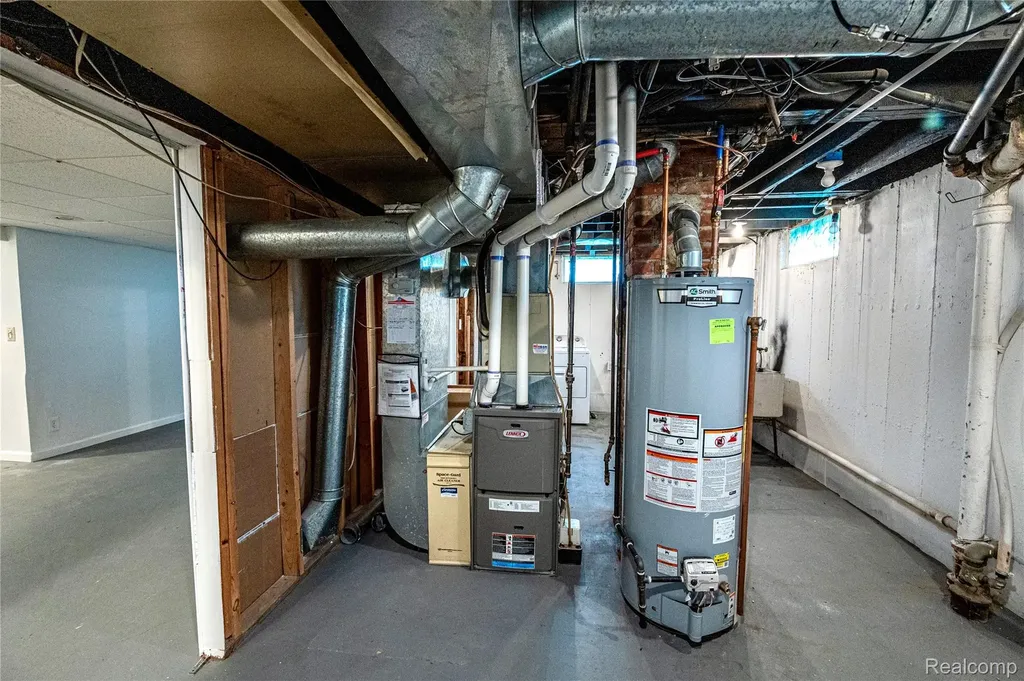 13680 Borgman Street Oak Park City MI 48237
