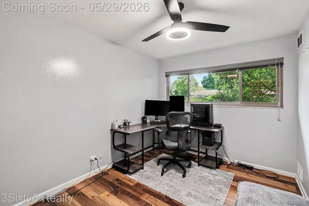 2198 Saint Joseph Street West Bloomfield Charter Township MI 48324