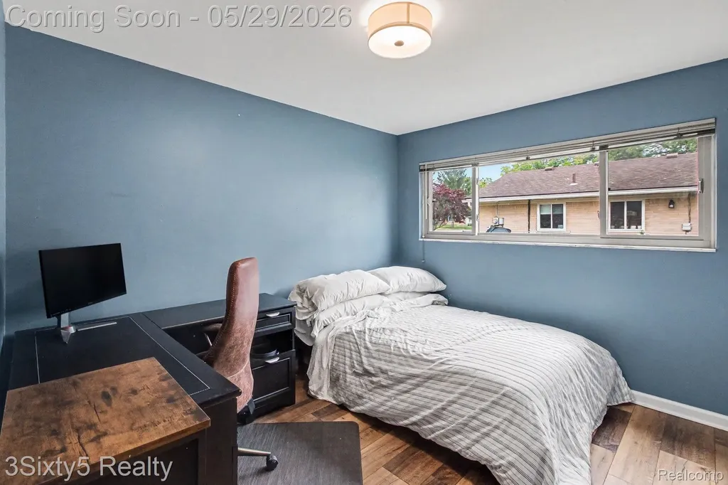 2198 Saint Joseph Street West Bloomfield Charter Township MI 48324