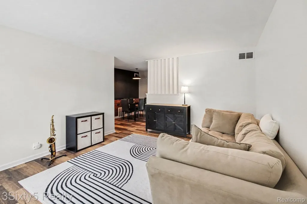 2198 Saint Joseph Street West Bloomfield Charter Township MI 48324