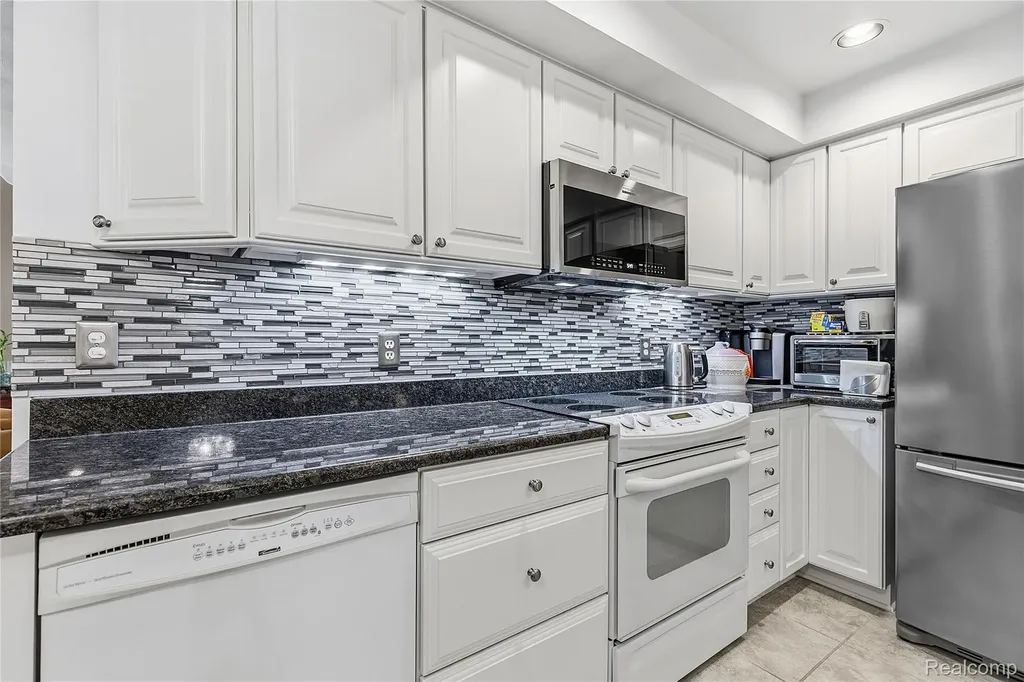 3129 Beacham Drive Waterford Charter Township MI 48329