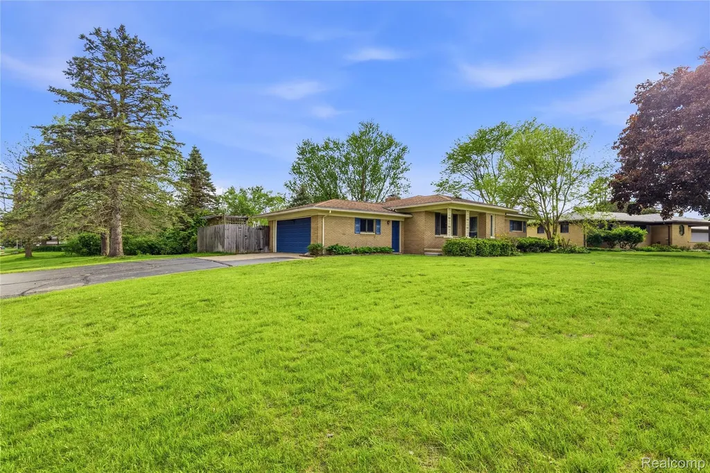 3129 Beacham Drive Waterford Charter Township MI 48329
