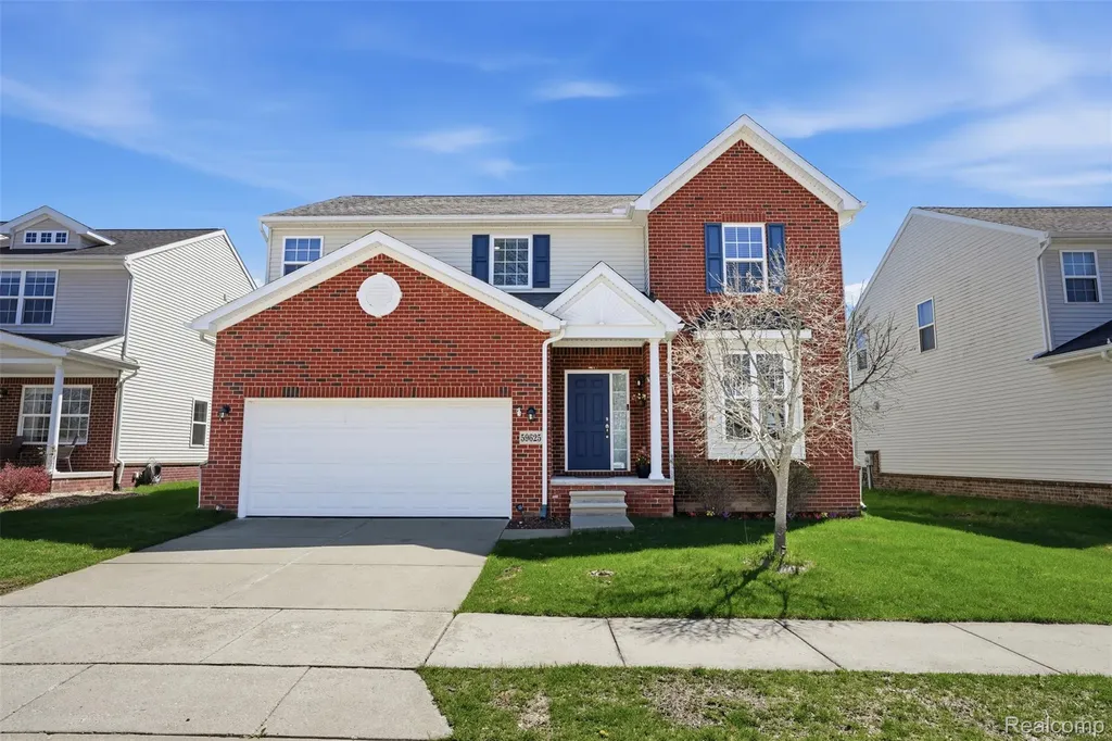 59625 Twin Pines Drive Lyon Charter Township MI 48165