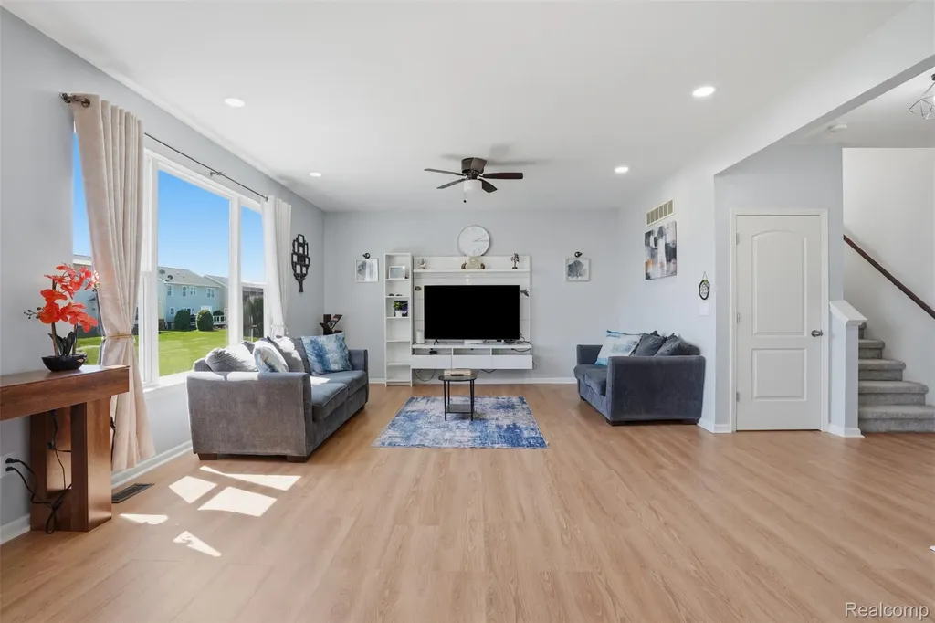 59625 Twin Pines Drive Lyon Charter Township MI 48165