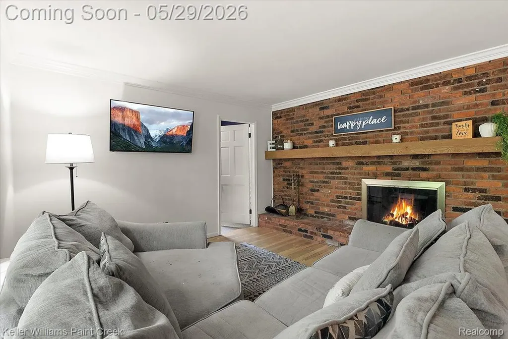 5795 Thorny Ash Road Oakland Charter Township MI 48306